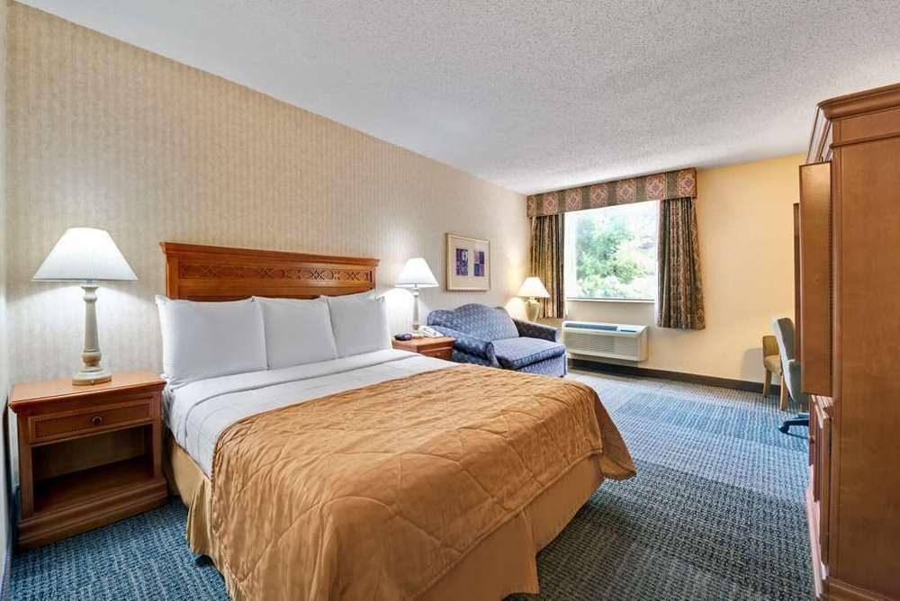 Clarion Hotel Park Central Dallas Bilik gambar