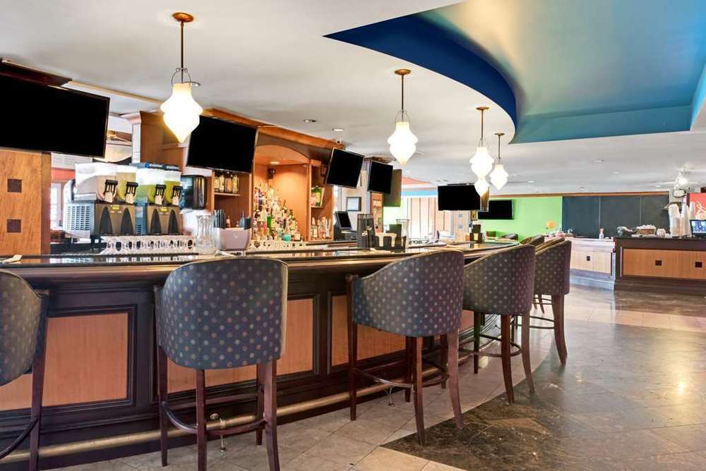 Clarion Hotel Park Central Dallas Restoran gambar